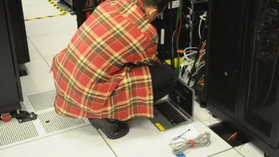 IBM, AI 에이전트에 신원·킬 스위치 부여…볼트 2.2 출시