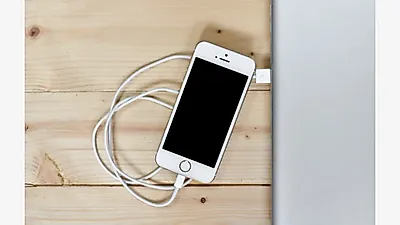 애플, iOS 27에 Siri AI 탑재 — 영어 전용 베타로